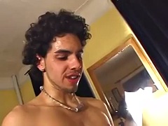 Hd, Nénés