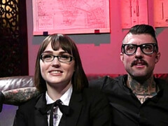 Anal, Amarrada, Morena, Corrida, Garganta profunda, Guantes, Nalgadas, Tatuaje