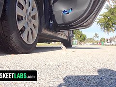 Blond, Pijpbeurt, Aangekleed, Fetisj, 1 man 2 vrouwen, Natuurlijke tieten, Gezichtspunt, Tiener