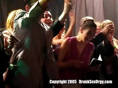 Anal, Tetas grandes, Morena, Polla, Madres para coger, Orgía