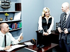 Gros cul, Grosse bite, Gros seins, Sucer une bite, En levrette, Mère que j'aimerais baiser, Bureau, Nénés