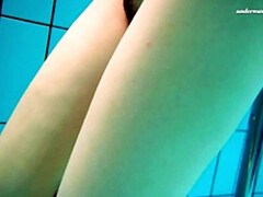 お尻, デカパイ, チェコ, Hd, アウトドア, 小柄, プール, ティーン