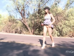 En gros plan de très près, Extrême, Massage, Public, Solo