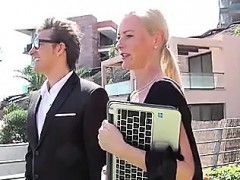 Enthousiasteling, Blond, Hondjeshouding, Moeder die ik wil neuken, Buiten, Realiteit