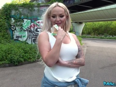 Amateur, Rubia, Mamada, Pareja, Corridas faciales, Al aire libre, Pov, Coño