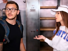 The five-star hottie with natural tits Sybil impaled in the night