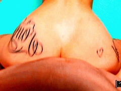 Morena, Semen en la boca, Corridas, Sexo duro, Al aire libre, Coño, Tatuaje