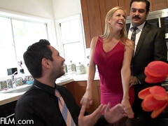 Culo grande, Tetas grandes, Rubia, Mamada, Morena, Marido, Madres para coger, Realidad