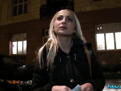 Amateur, Rubia, Mamada, Dinero, Al aire libre, Pov, Público, Adolescente