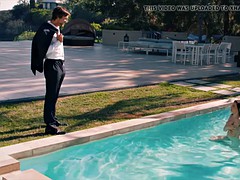 Braunhaarige, Geschnappt, Besamung, Hardcore, Pool