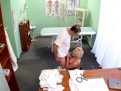 Любители, Большие сиськи, Минет, Доктор, Пальцем, Лизание, Киски, Униформа