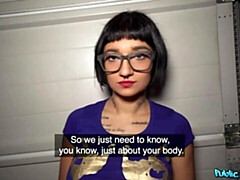 Grosser arsch, Grosser schwanz, Grosse titten, Blasen, Hundestellung, Geld, Kurzes haar, Dürr