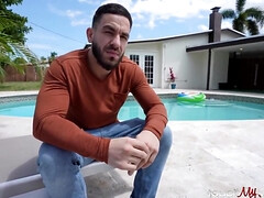 Enthousiasteling, Grote mammen, Blond, Diep in de keel, Handbeurt, Natuurlijke tieten, Orgasme, Kut duiken