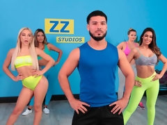 Arsch, Fingern, Küssen, Lecken, Muschi, Entkleiden, Jungendliche (18+), Titten