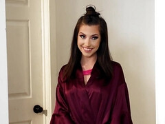 18 летние, Брюнетки, Глубокая глотка, Хд, Белье, Служанка, Натуральные сиськи, Молоденькие