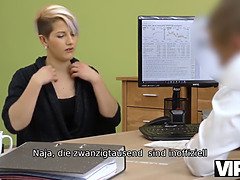 面接, フェラチオ, カップル, チェコ, Hd, お金, 息子, ティーン