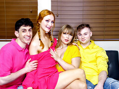 Culo grande, Cuadrupleta, Estrella porno, Pelirrojo