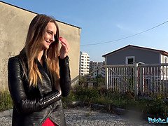 Leie, Arsch, Blondine, Im freien, Öffentlich, Muschi, Sich ausziehen, Jungendliche (18+)