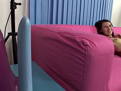 Anaal, Lieveling, Grote mammen, Bruinharig, Handbeurt, Hardcore, Moeder die ik wil neuken, Tiener