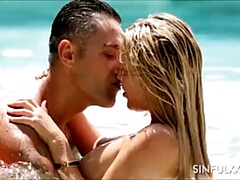 ブロンド, フェラチオ, イギリス人, イく瞬間, キス, なめる, アウトドア, 三人