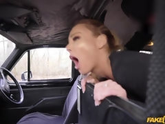 Cul, Blonde, Sucer une bite, Voiture, Branlette thaïlandaise, Pov, Dénudage, Nénés