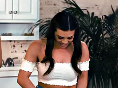 18 jaar, Harig, Lesbisch, Likken, Kut duiken, Tatoeage, Tiener, Trio