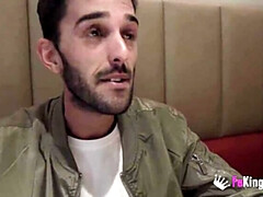 Amateur, Brunette brune, Tir de sperme, Européenne, Fille latino, De plein air, Public, Réalité