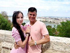 Arschlecken, Grosser arsch, Blasen, Braunhaarige, Natürlichen titten, Rasiert, Jungendliche (18+), Titten