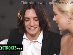 Grote mammen, Pijpbeurt, Vriendin, Hd, Likken, Kut duiken, Tiener, Tieten likken