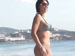 Пляж, Красивые, Грудастые, Глубокая глотка, Член, Соски, На публике, Сиськи