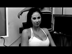 Lieveling, Grote mammen, Pijpbeurt, Bruinharig, Interraciaal, Trio, Tieten likken