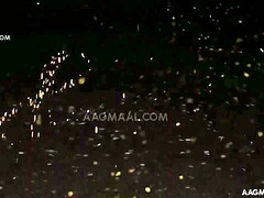 Asiatisch, Grosse titten, Blasen, Kehlenfick, Fetisch, Handjob, Lecken, Natürlichen titten