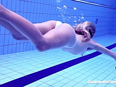 18 jahre, Hd, Nackt, Nudist, Erotischer film, Jungendliche (18+), Titten, Unter wasser