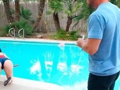 Mamada, Morena, Semen en la boca, Corridas, Estilo perrito, Tetas naturales, Afeitado, Tetas