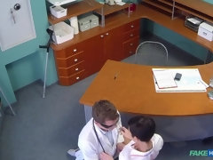 Leie, Blasen, Spermaladung, Hundestellung, Fingern, Pov, Titten, Uniform