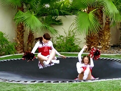 Grote lul, Pompom meid, Hondjeshouding, Hardcore, Natuurlijke tieten, Buiten, Shemale, Billekoek