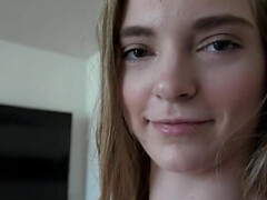 Blonde, Sucer une bite, Éjaculation interne, Doigter, Léchez, Actrice du porno, Chatte, Adolescente