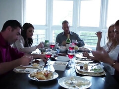 18 jaar, Pijpbeurt, Vrouw, Zoenen, Likken, Natuurlijke tieten, Kut duiken, Tieten likken