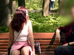 Culo grande, Despelote, Bragas, Público, Pelirrojo, Ruso, Falda, Adolescente