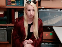 Блондинки, Минет, Застукали, Ласковые ручки, Бритые, Стриптизерша, Молоденькие, Униформа