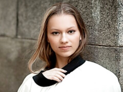 Grosser schwanz, Hundestellung, Lecken, Natürlichen titten, Muschi, Rasiert, Dürr, Jungendliche (18+)