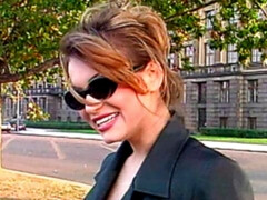 アナル, ブロンド, フェラチオ, 女 人男 人, 手コキする, 淫乱熟女, 剃毛, 三人