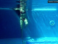 18, 美女, デカ尻, ビキニ, アウトドア, プール, 一人, ティーン