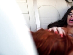 Жопа, В машине, Пальцем, Лесбиянка, Лизание, Мастурбация, На публике, Влажная