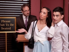 Cul, En levrette, Noir ébène, 2 femmes 1 homme, Branlette thaïlandaise, Interracial, Adolescente, Plan cul à trois