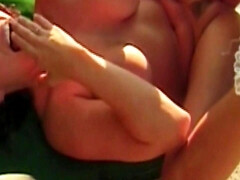 Tetas grandes, Mamada, Penetracion con dedos, Lencería, Pelirrojo