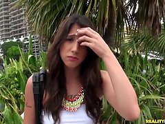 Watch this hot babe get her big ass licked & mouth filled with hot jizz in Street BlowJobs with Man Handler