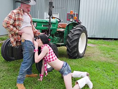 Outdoor farm femboi deepthroating