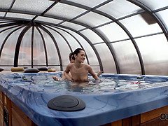 ビキニ, 茶髪の, 爸, ハードコア, Hd, キス, プール, ティーン