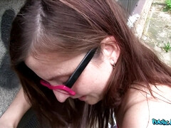 Amateur, Mamada, Corridas faciales, Pajear, Al aire libre, Pov, Público, Coño